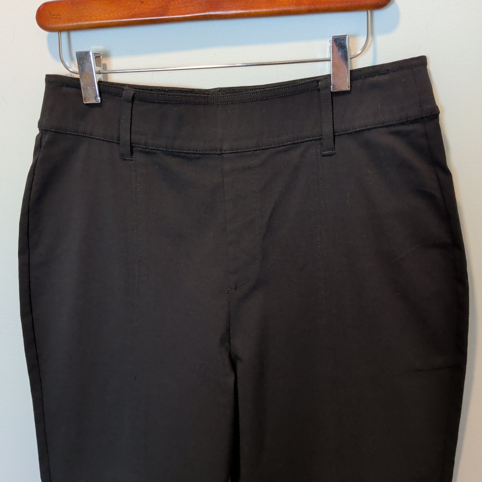 A Putnam Women's Sz M Black Crop Kick Flare Pull On Pants Stretch — image 2 of 7